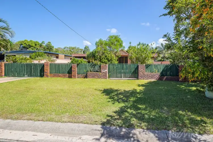 26 Whiting Street, Beachmere QLD 4510