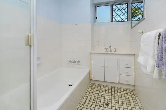 Fifth view of Homely unit listing, 3/10 Stirrat Street, Coorparoo QLD 4151