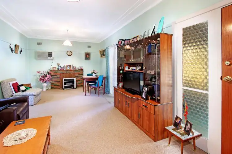 Fifth view of Homely house listing, 16 Fowler St, Seven Hills NSW 2147