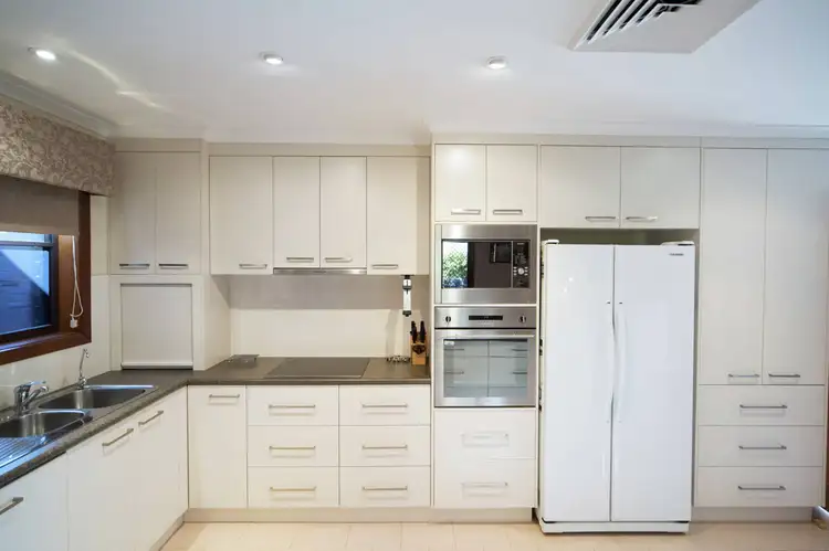 Fifth view of Homely house listing, 425 George St, Deniliquin NSW 2710