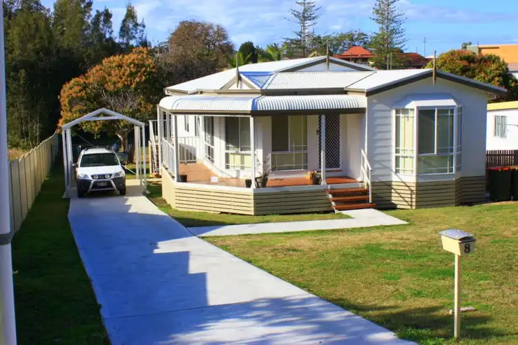 8 Lourdes Avenue, Urunga NSW 2455