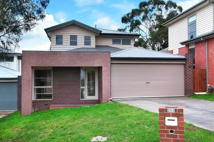 254 Elsworth Street West, Mount Pleasant VIC 3350