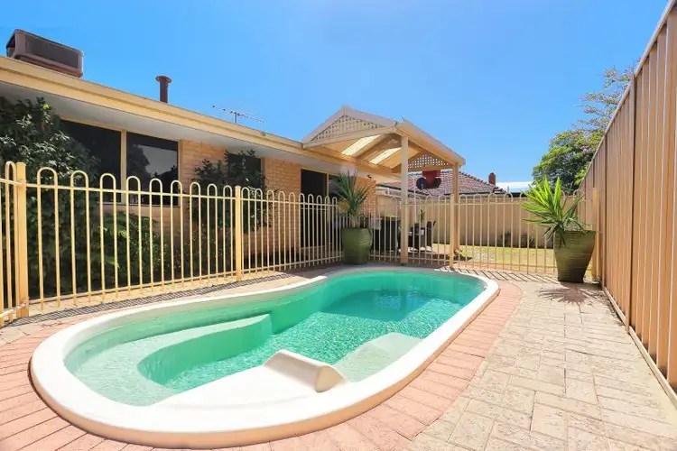 11a Cale Street, Como WA 6152