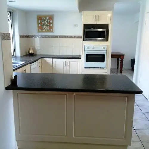 Sixth view of Homely house listing, 2 Leet Court, Arundel QLD 4214