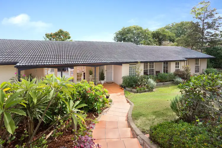 21 Delphin Street, Kenmore QLD 4069