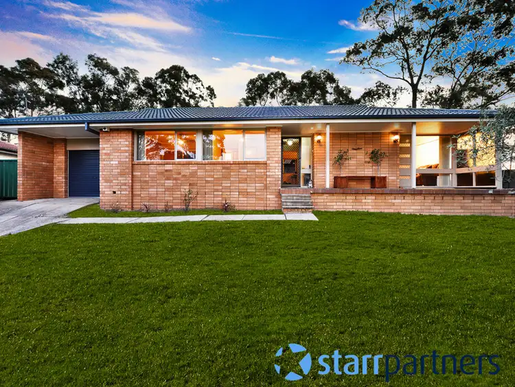 10 Paraka Pl, Bradbury NSW 2560