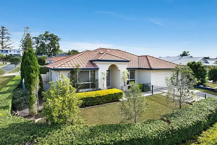 18 Lightwood Place, Sinnamon Park QLD 4073
