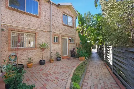Main view of Homely townhouse listing, 2/25 Victoria Street, East Gosford NSW 2250