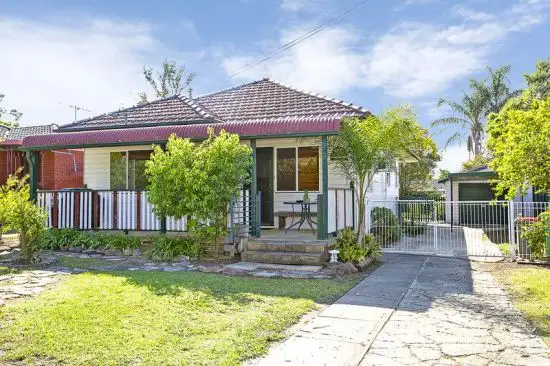 8. Lincoln Drive, Cambridge Park NSW 2747