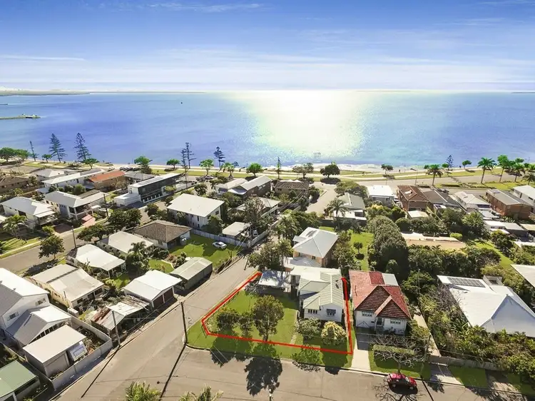 Main view of Homely house listing, 4 Grattan Tce, Wynnum QLD 4178