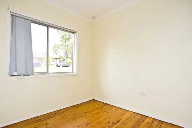 Seventh view of Homely house listing, 4 Long Crescent, Shortland NSW 2307