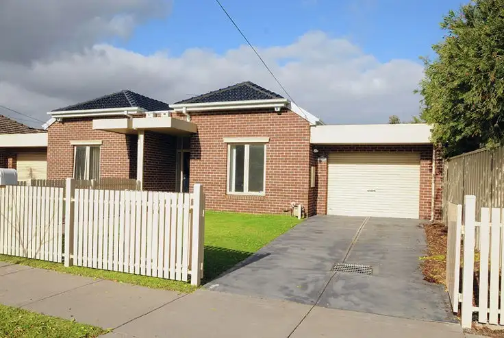 Main view of Homely unit listing, 4A Jordan Street, Clayton South VIC 3169