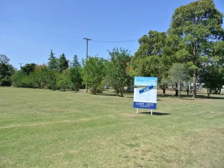 149-155 Hogg Street, Cranley QLD 4350