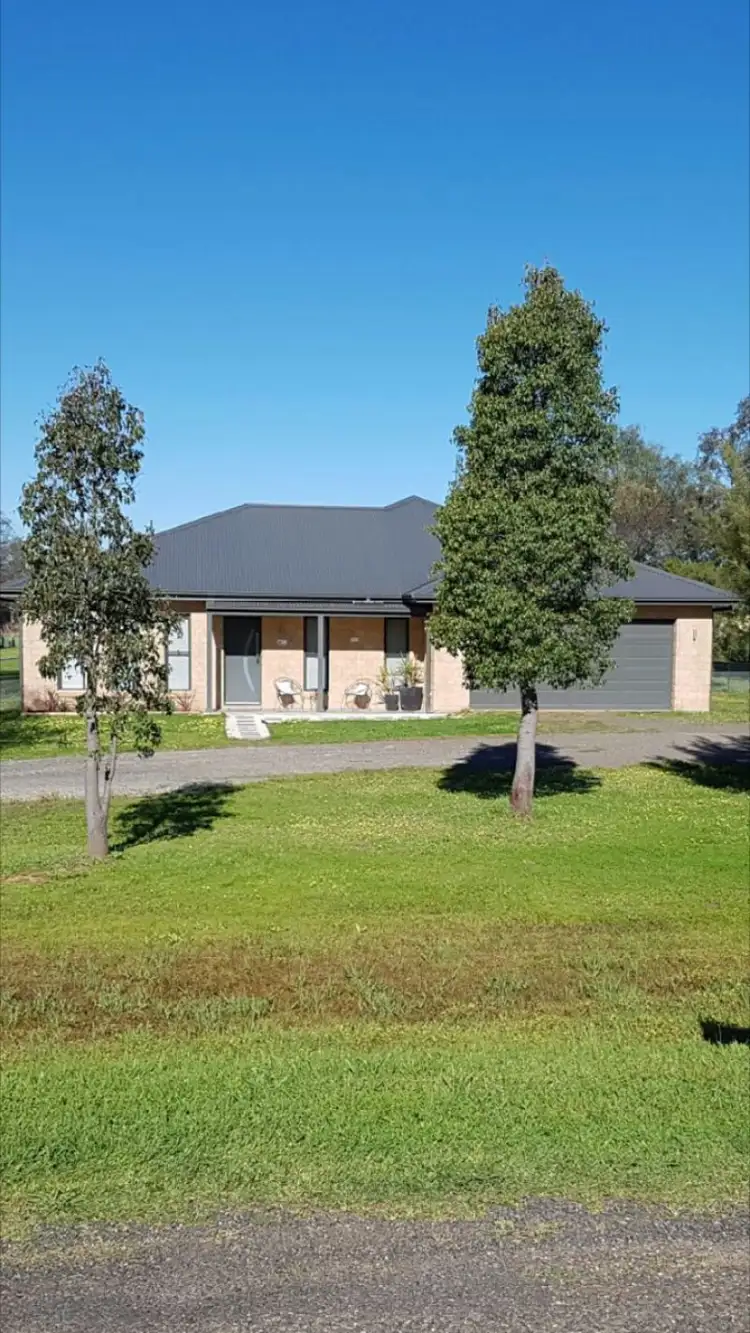 23 Regans Road, Tamworth NSW 2340