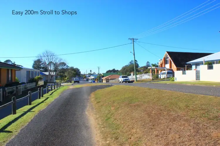1/2 Bowra Street, Urunga NSW 2455