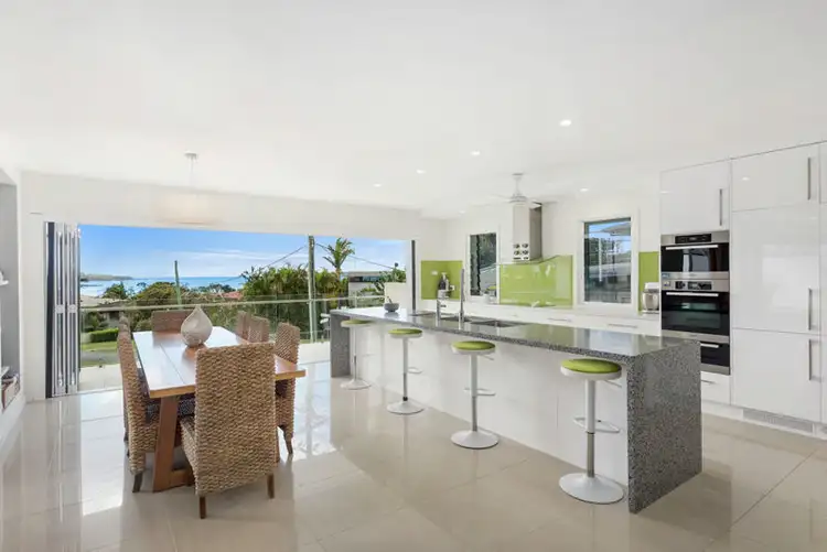 28 Oceanview Cres, Emerald Beach NSW 2456