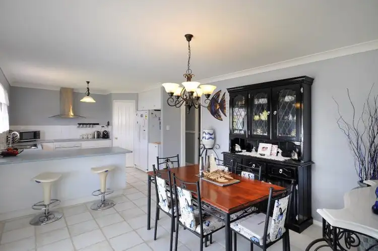 Sixth view of Homely house listing, 5 Hillview Court, Top Camp QLD 4350