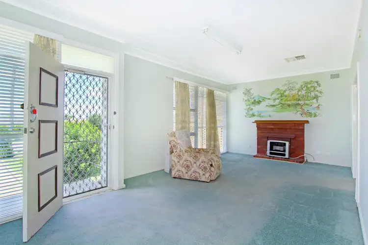 Second view of Homely house listing, 2 Grant Street, Tamworth NSW 2340