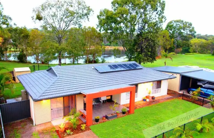 26 Richard Street, Urangan QLD 4655