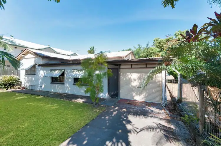 17 Toogood Road, Woree QLD 4868