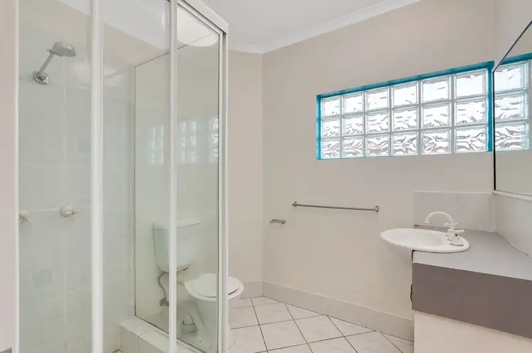 Fifth view of Homely unit listing, 4/77-81 Pease Street, Manoora QLD 4870