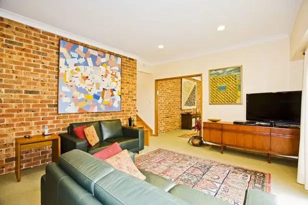 Third view of Homely house listing, 10 Clare Close, Eleebana NSW 2282