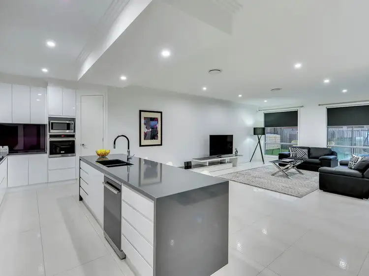 Second view of Homely house listing, 33 Kookaburra Circuit, Rochedale QLD 4123