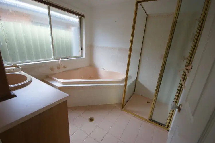 Fifth view of Homely house listing, 11 Norris Crt, Deniliquin NSW 2710