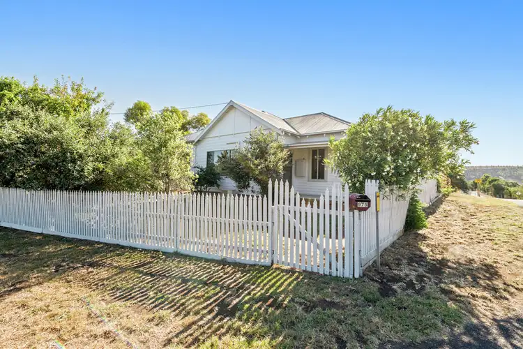 975 Corangamite Lake Road, Alvie VIC 3249