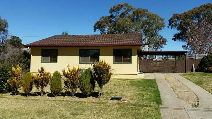 Main view of Homely house listing, 2 Merinda Place, Armidale NSW 2350