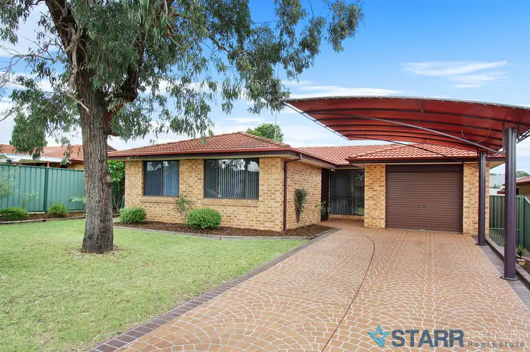 2 Chindoo Close, Kingswood NSW 2747