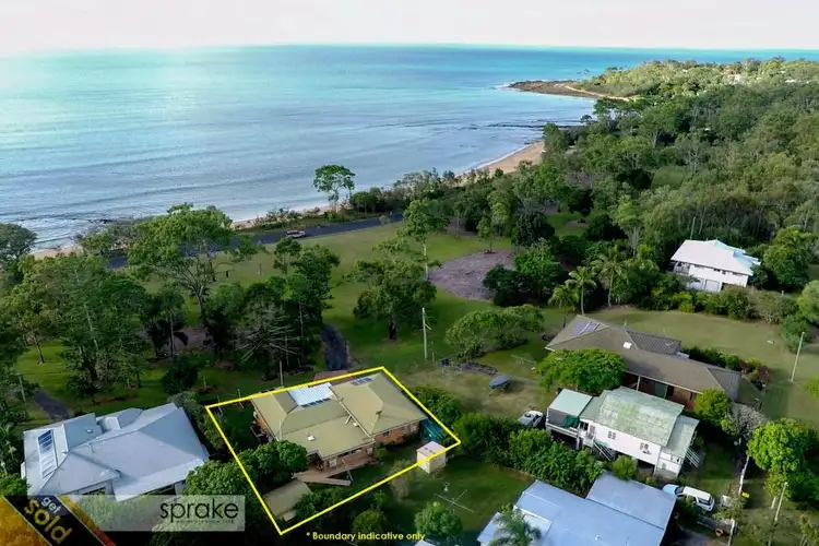 12 Esplanade, Point Vernon QLD 4655