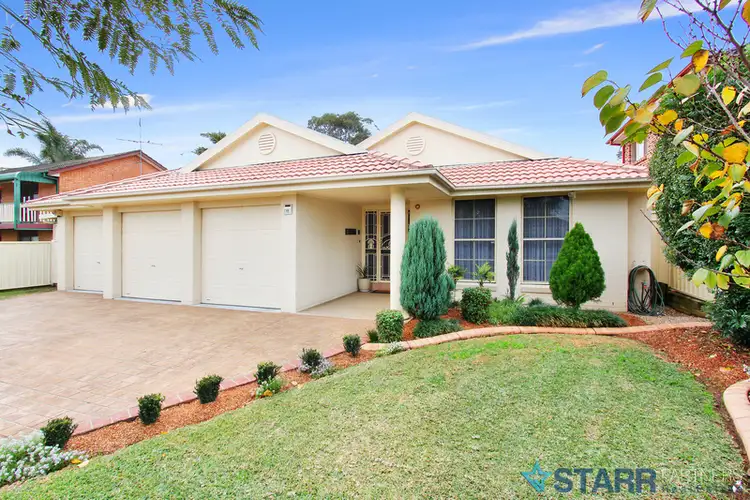 11 Evenstar Place, St Clair NSW 2759