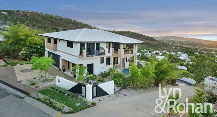 18 The Point, Castle Hill QLD 4810