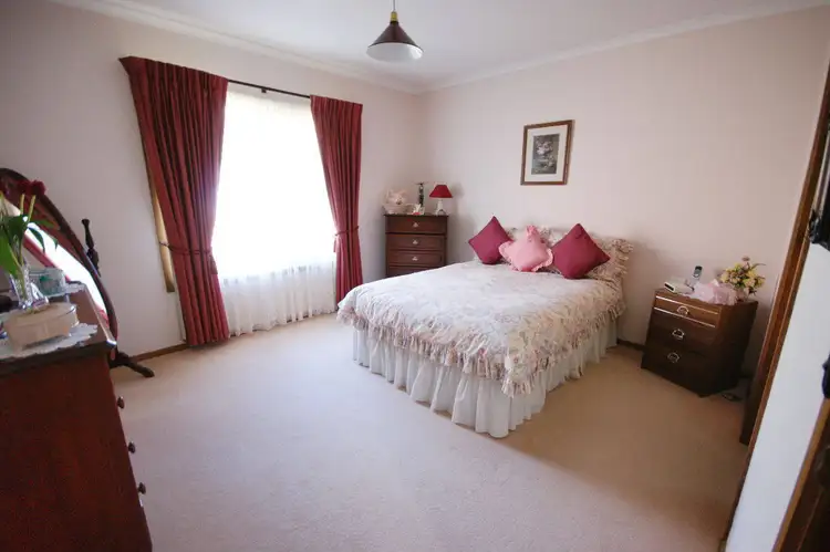 Fifth view of Homely house listing, 305 Victoria St, Deniliquin NSW 2710
