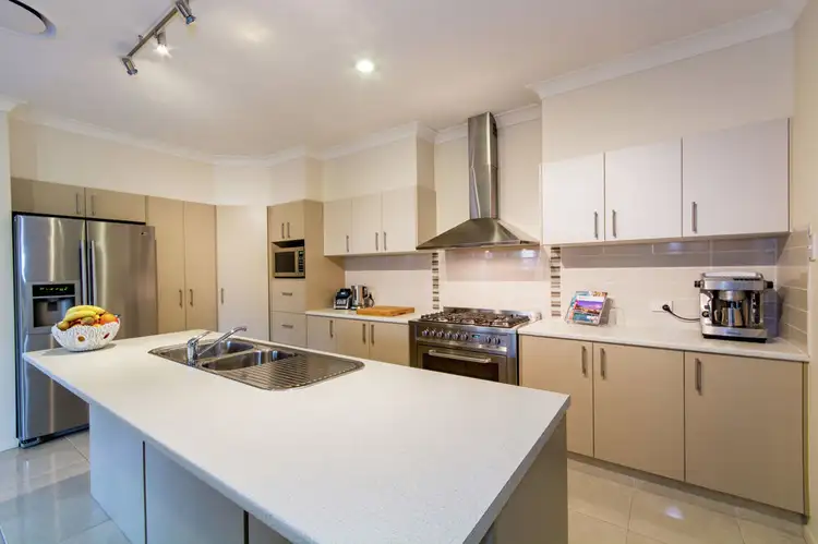 Sixth view of Homely house listing, 10 Orla Court, Murrumba Downs QLD 4503