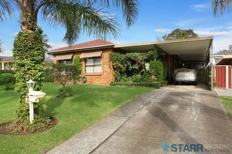 6 Benaud  Court, St Clair NSW 2759