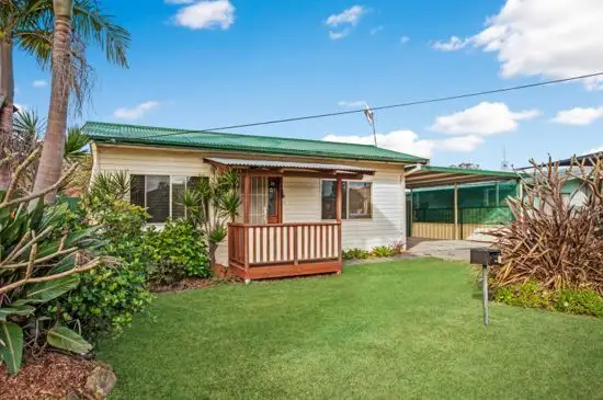 8 Brooke Avenue, Killarney Vale NSW 2261
