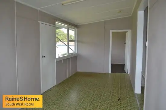 Seventh view of Homely house listing, 2 John St, Smithtown NSW 2440