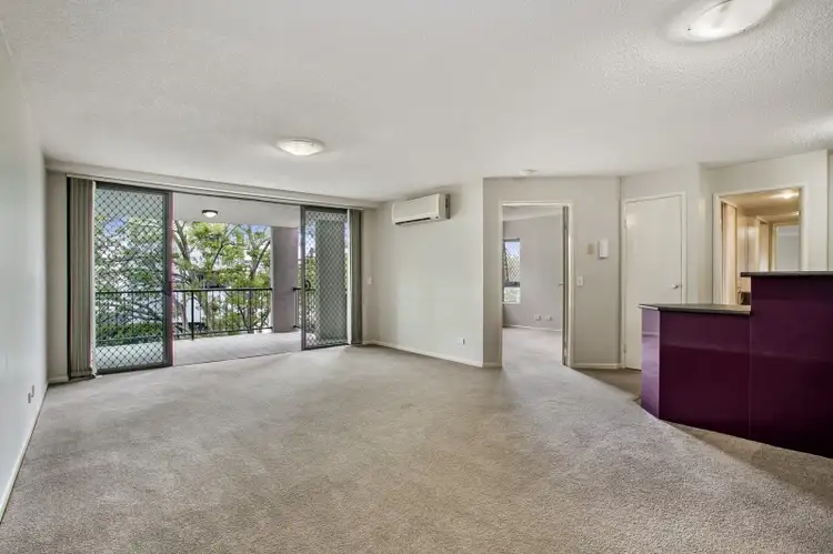 26/7 Landsborough Terrace, Toowong QLD 4066
