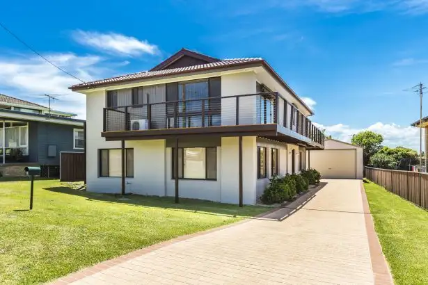 13 Park Avenue, Caves Beach NSW 2281