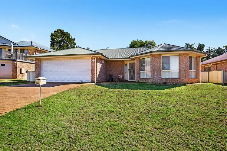 Second view of Homely house listing, 7 Hillcrest Court, Kearneys Spring QLD 4350