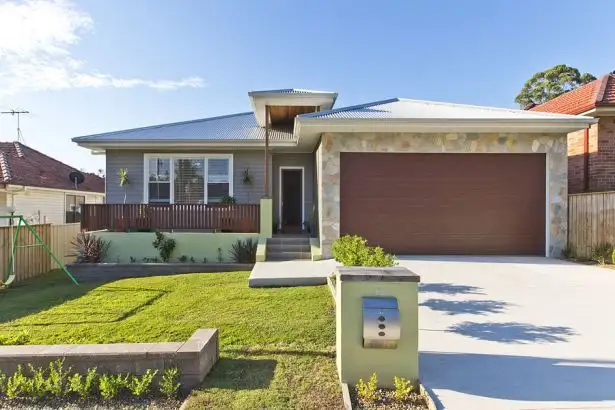 12 Clinton Avenue, Adamstown Heights NSW 2289