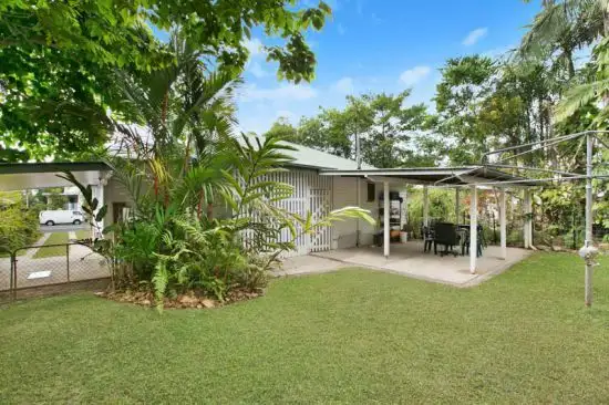 287 Pease Street, Edge Hill QLD 4870