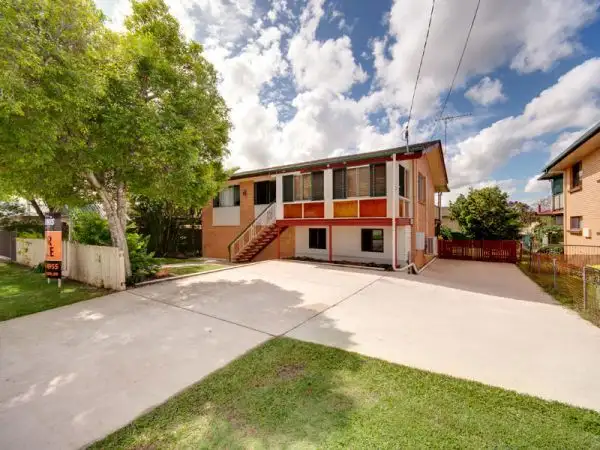 3 Levant Street, Albany Creek QLD 4035