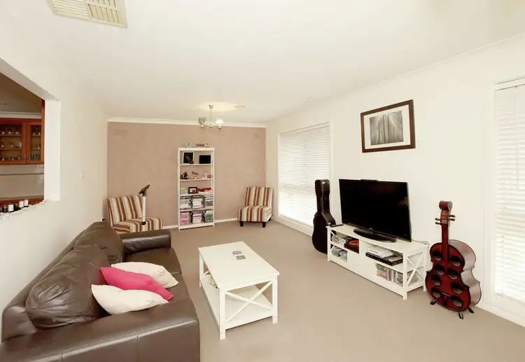 Second view of Homely house listing, 10 Oleander Crescent, Lake Albert NSW 2650