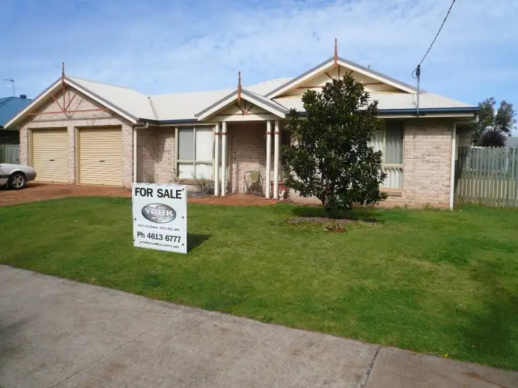 26 Pillar, Middle Ridge QLD 4350