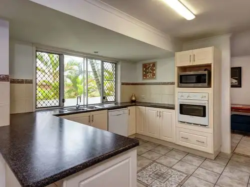 Third view of Homely house listing, 2 Leet Court, Arundel QLD 4214