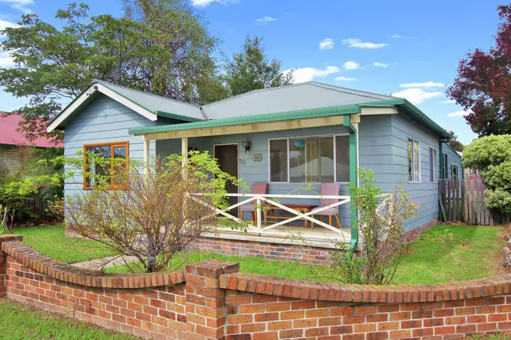 252 Dumaresq Street, Armidale NSW 2350