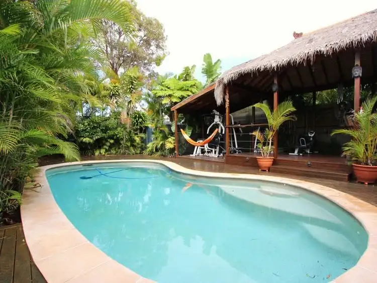 132 Paradise Parade, Paradise Point QLD 4216